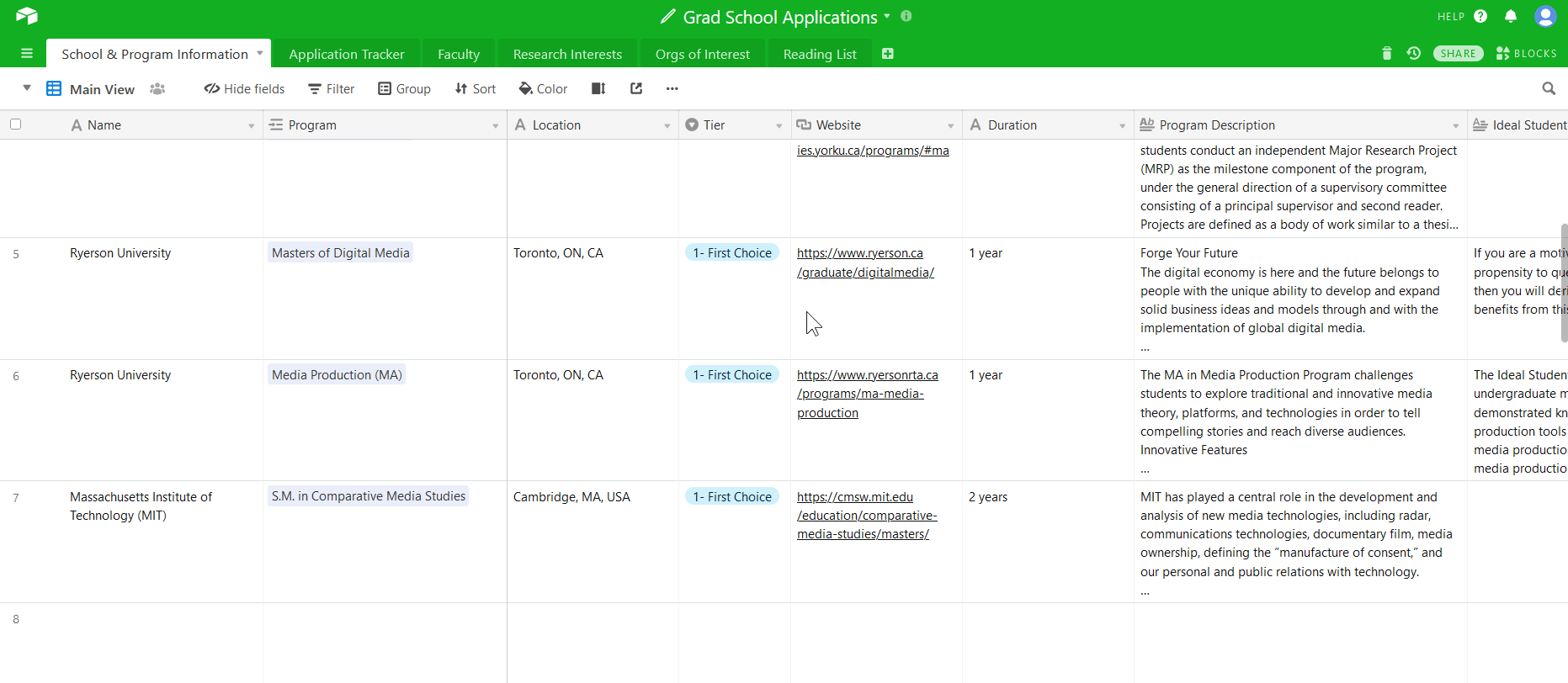 Scroll through database and spreadsheet on the Airtable app